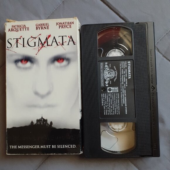 Stigmata (VHS) 1999 Tested Horror Patricia Arquette Gabriel Byrne Jonathan Pryce - Picture 7 of 8